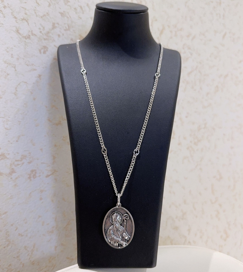 Gvc*1 necklaces